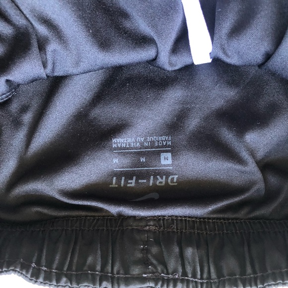 Nike running shorts - Picture 4 of 4